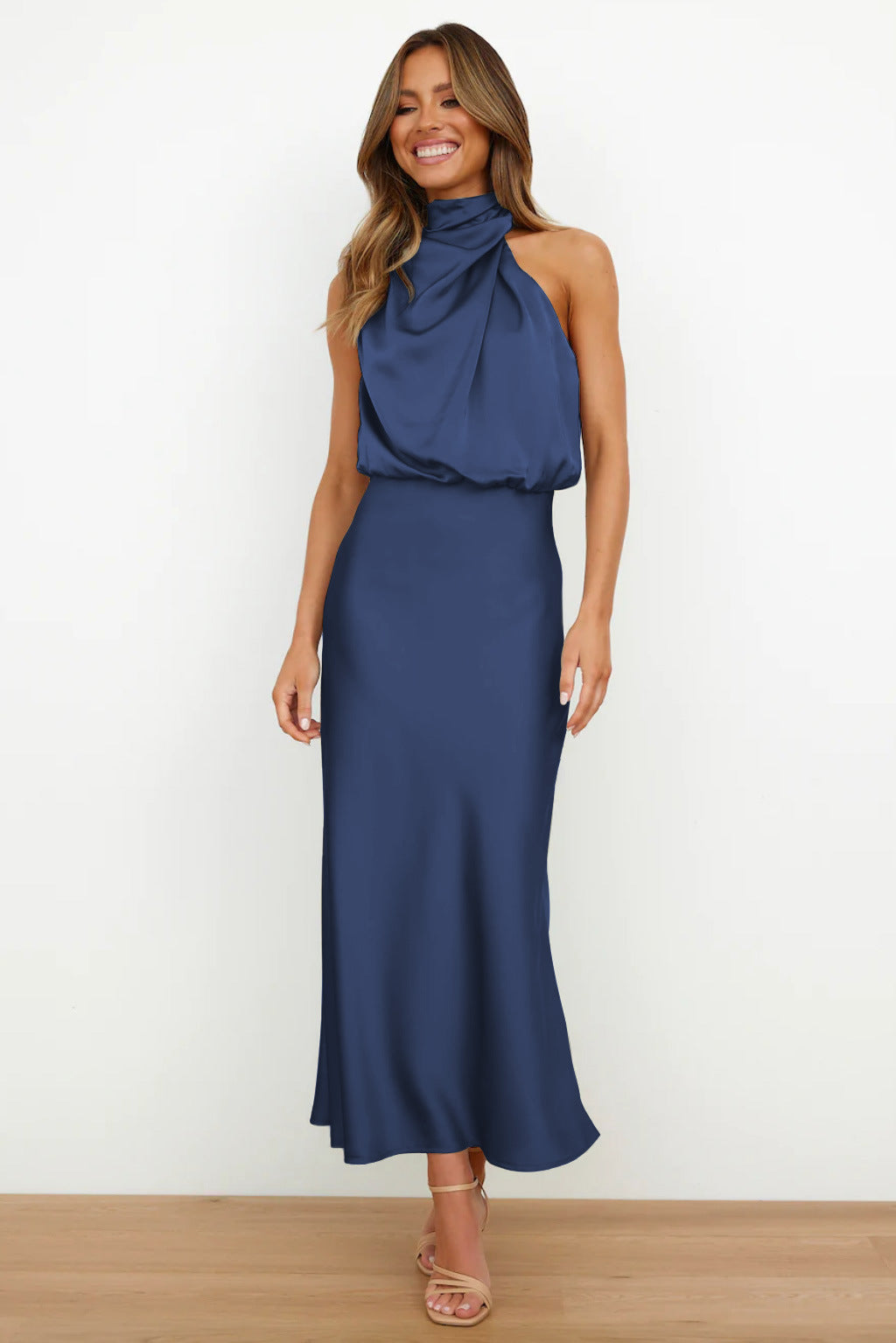 LARA | SATIN KLEID