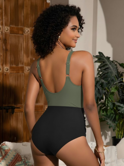 Viola | Einteiliger Badeanzug mit Streifen, Cut-Out und Bauchkontrolle