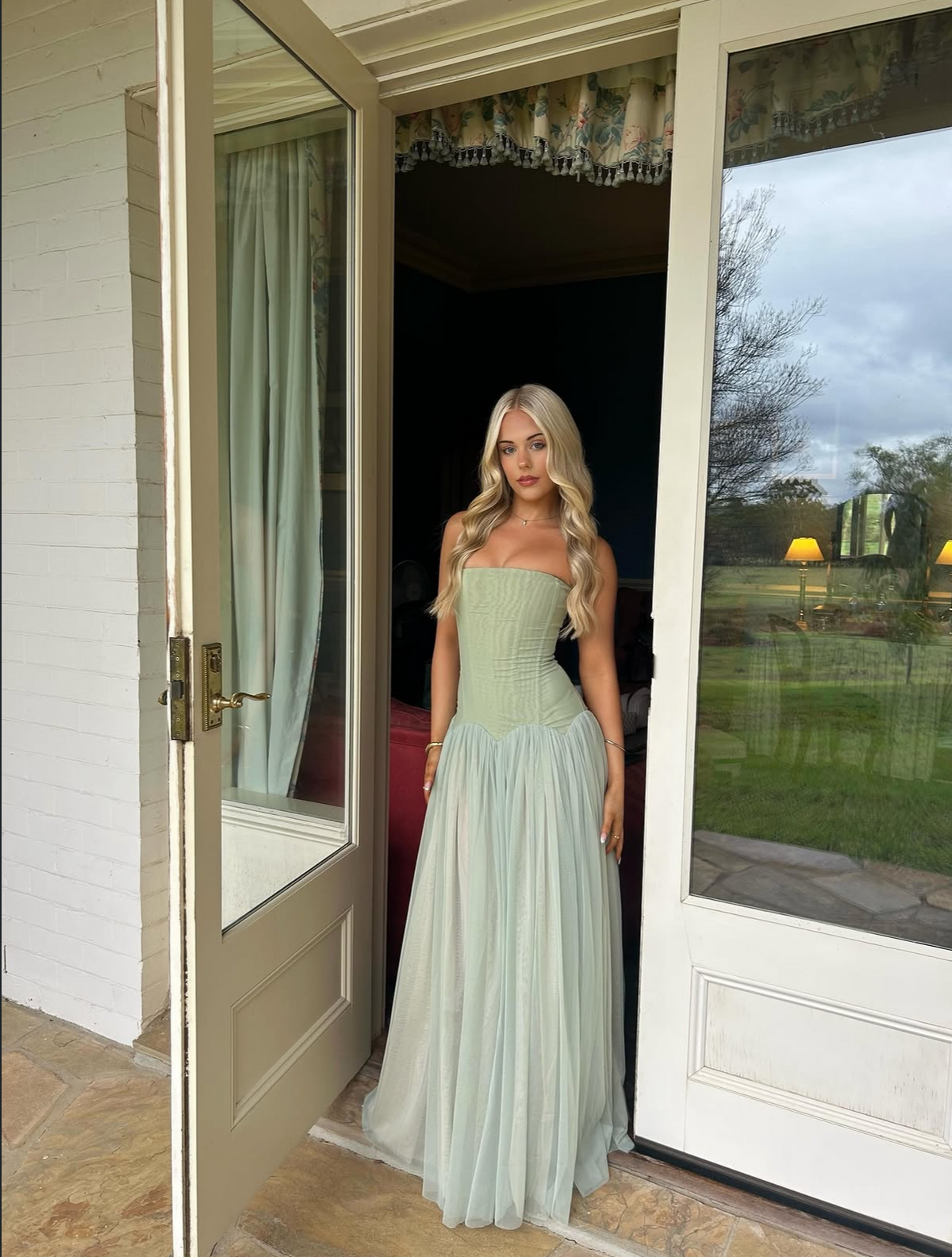ARABELLA | Trägerloses Korsett-Maxikleid