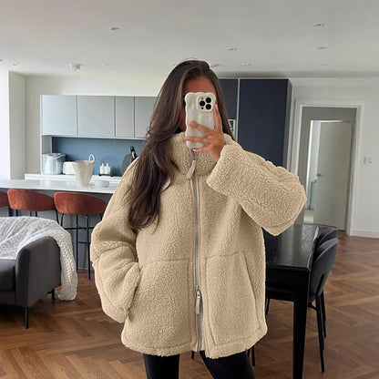 KAJA | Soft Teddy Mantel