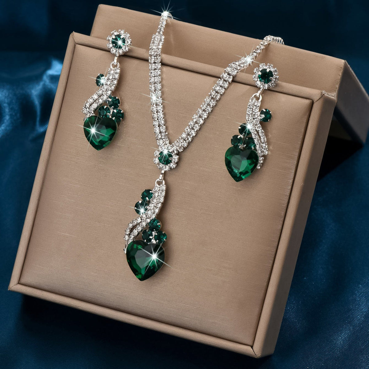 Eternal Heart Jewellery Set