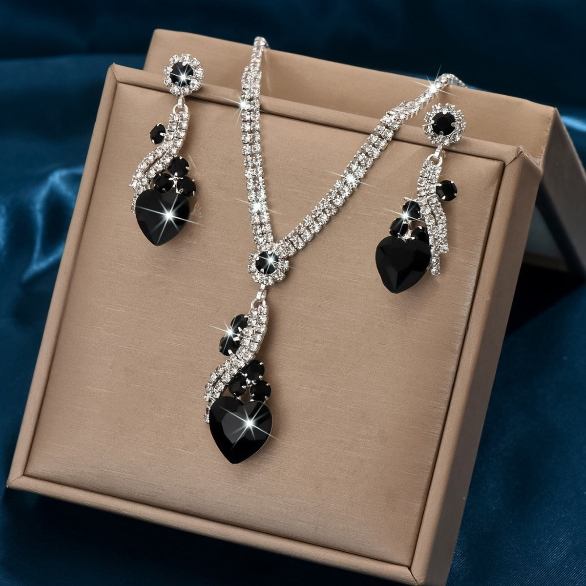 Eternal Heart Jewellery Set