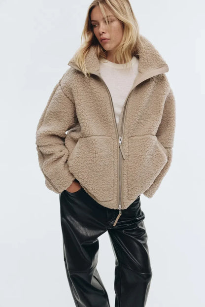 KAJA | Soft Teddy Mantel