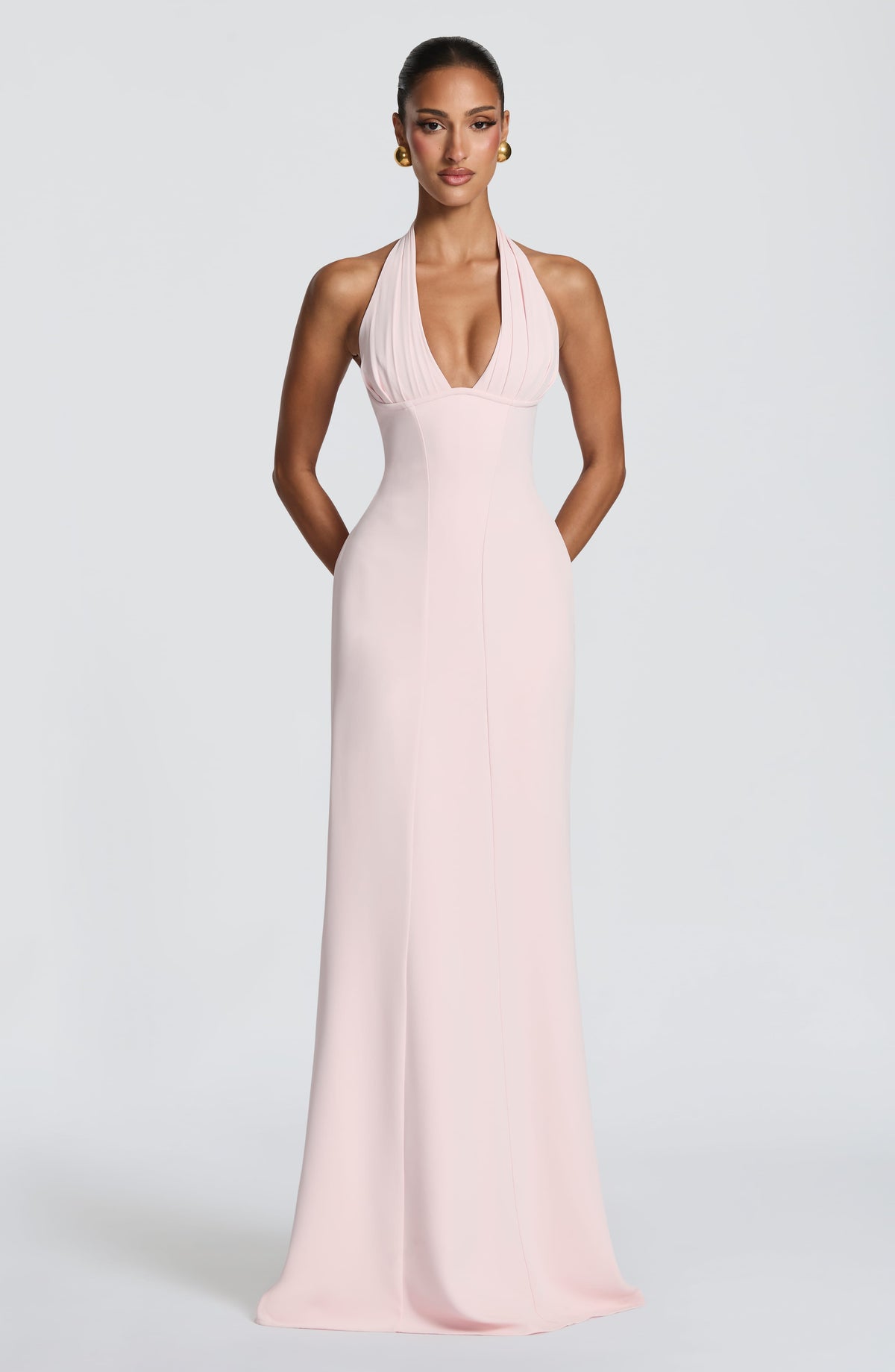 LEANDRA | Figurbetontes Halter-Maxikleid