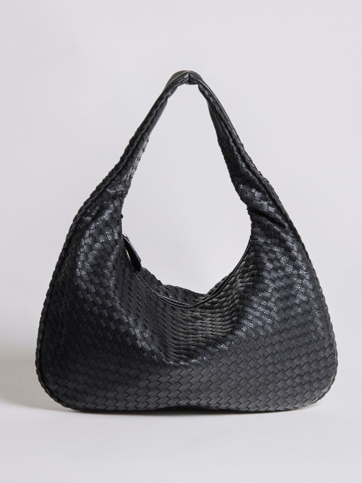 Alcée – Elegant Women’s Crossbody Bag with Woven Design