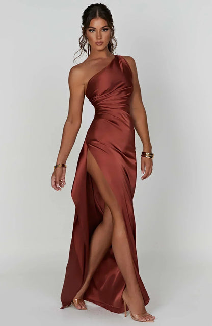 SARA | Elegantes One-Shoulder Maxikleid