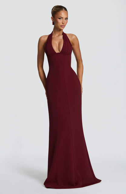 LEANDRA | Figurbetontes Halter-Maxikleid