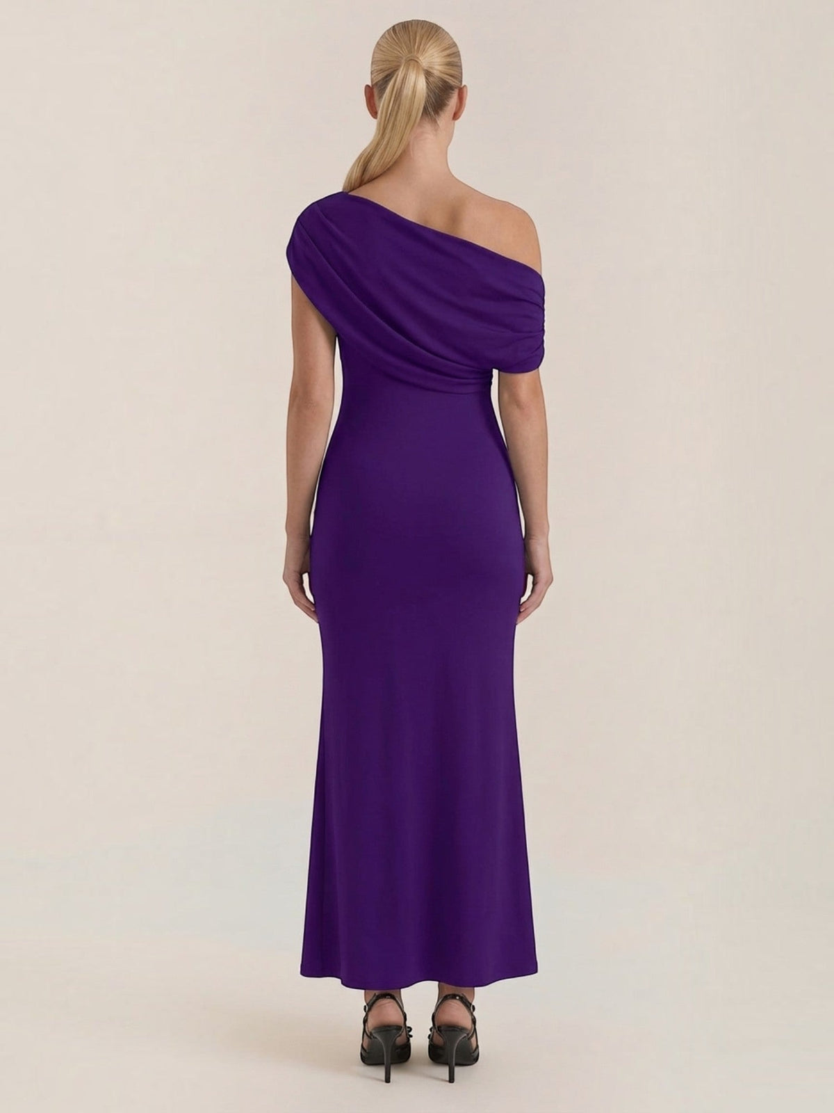 Candice Einschulter-Maxikleid