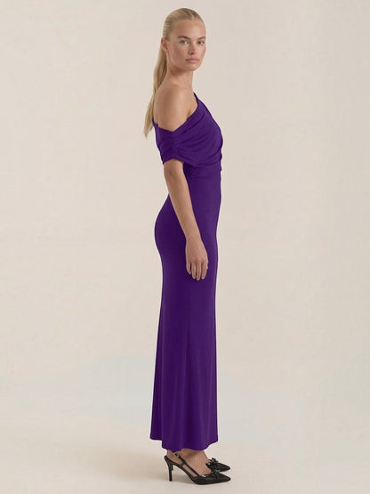 Candice Einschulter-Maxikleid