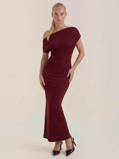 Candice Einschulter-Maxikleid