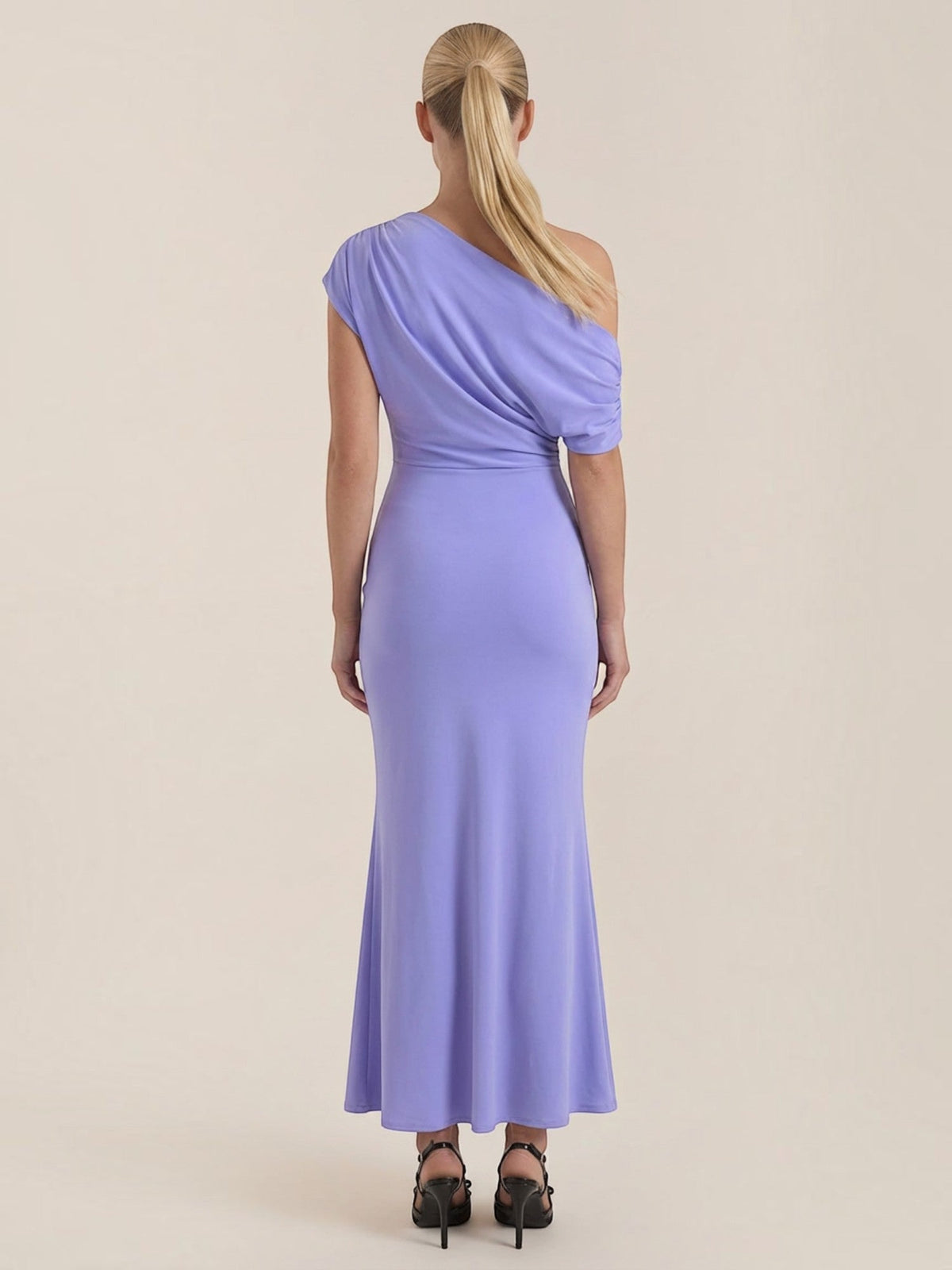Candice Einschulter-Maxikleid