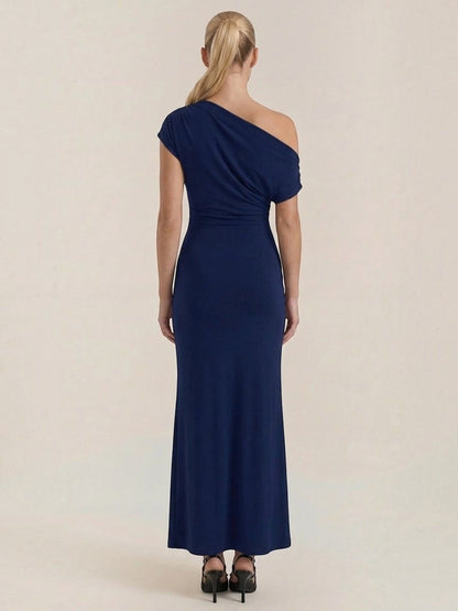 Candice Einschulter-Maxikleid