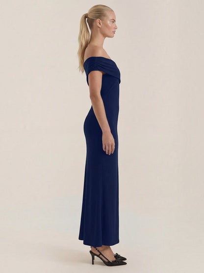 Candice Einschulter-Maxikleid