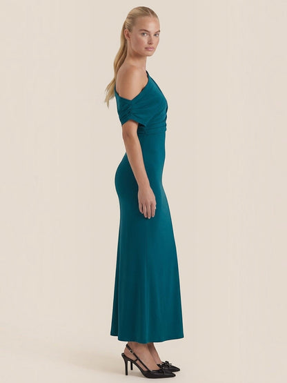 Candice Einschulter-Maxikleid