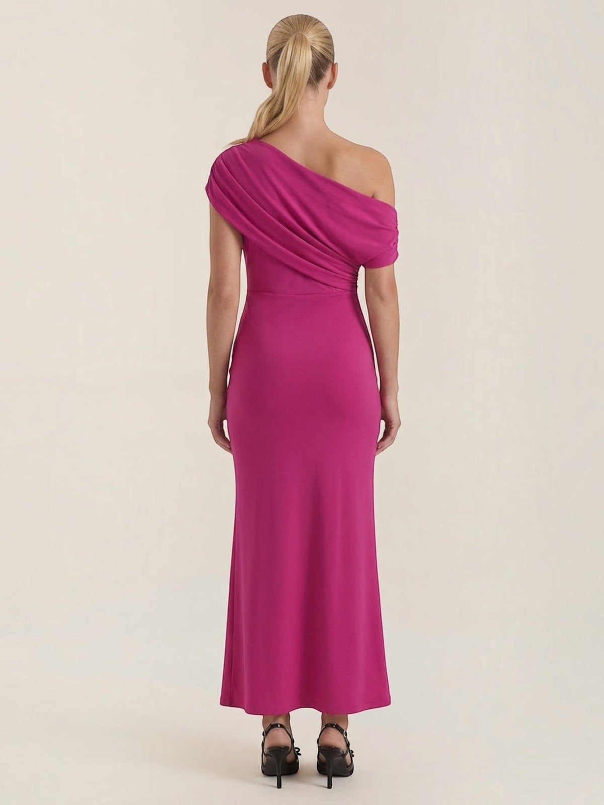Candice Einschulter-Maxikleid