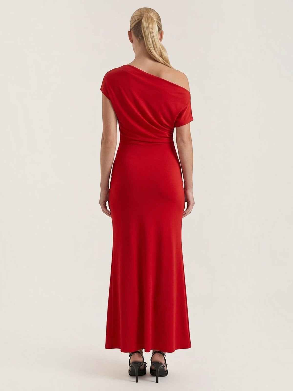 Candice Einschulter-Maxikleid