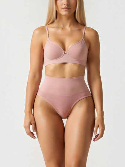 Nahtloser formender Slip mit mittlerer Taille