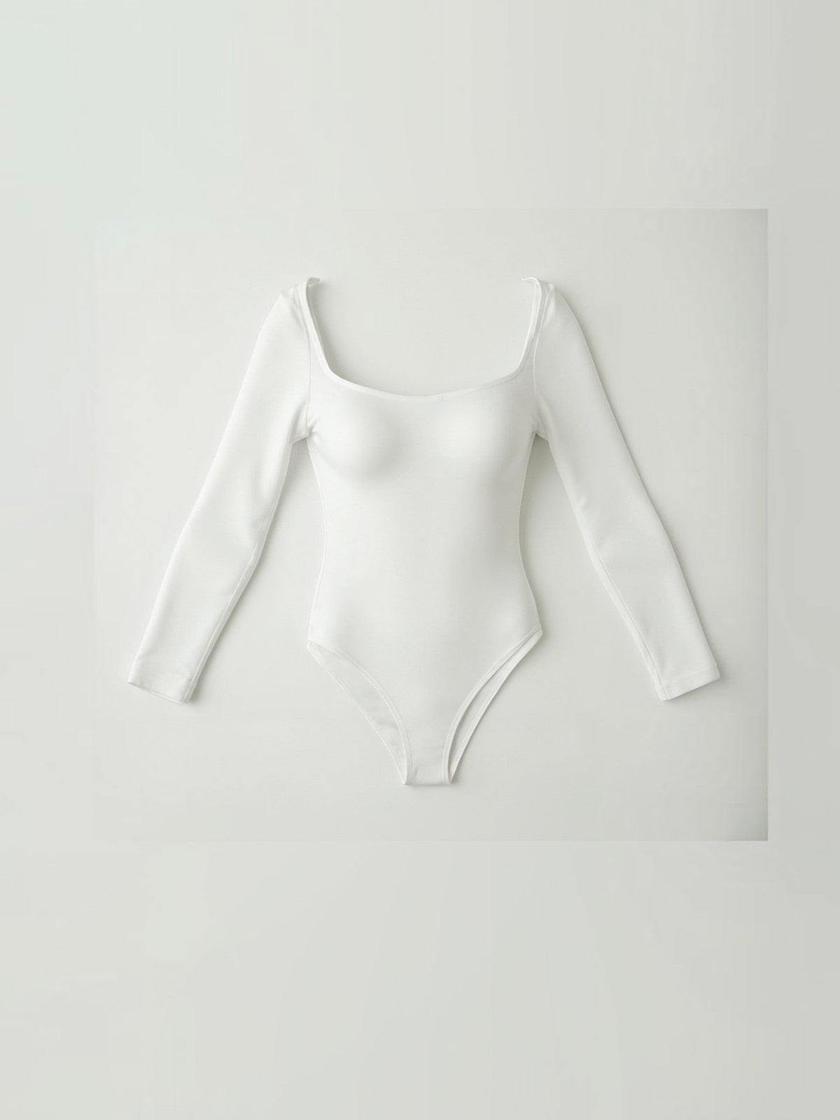 Nahtloser Langarm-Tanga-Body