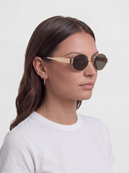 Ovale Sonnenbrille mit schmalem Metallrahmen