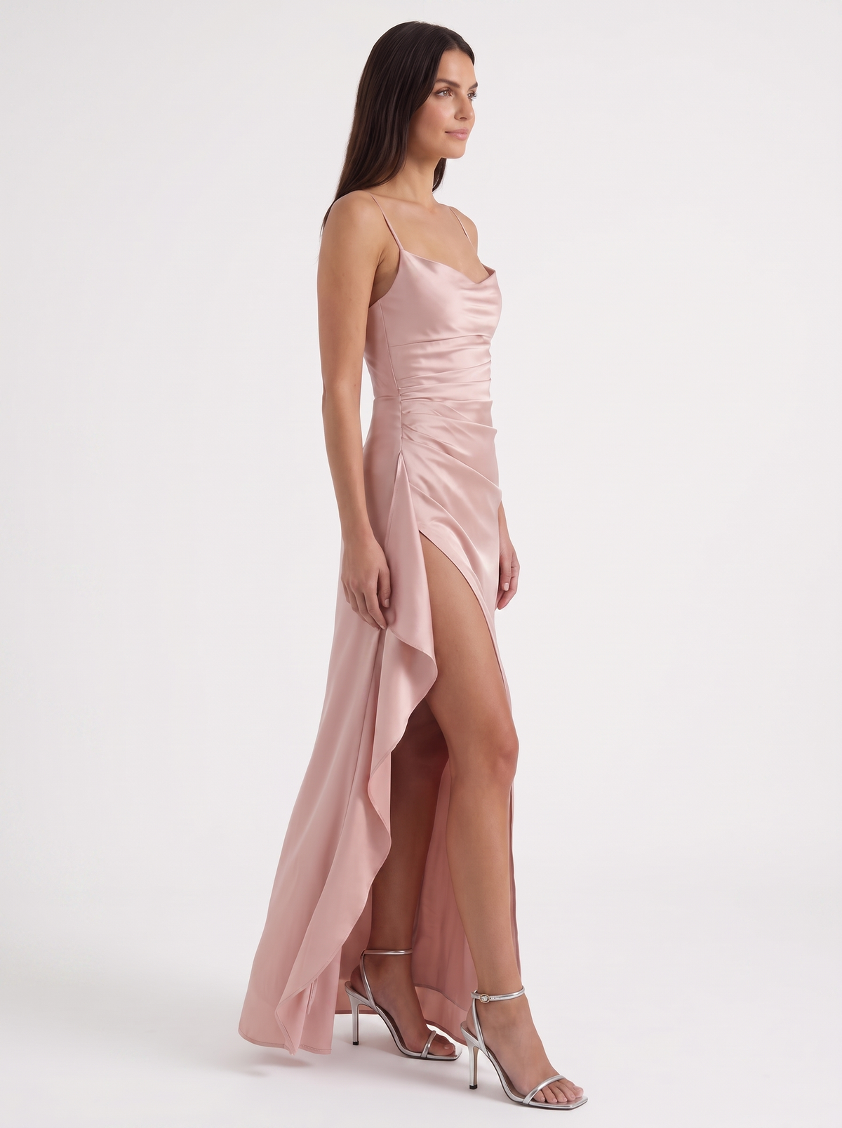Rhiannon Seidiges Maxi-Slipkleid