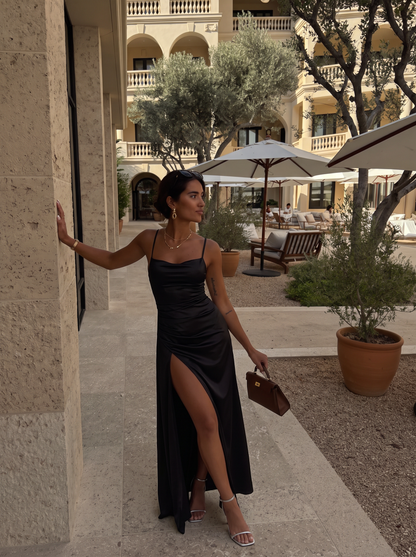 Rhiannon Seidiges Maxi-Slipkleid